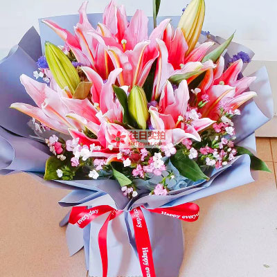 渭南6支香水百合，全家幸福快乐