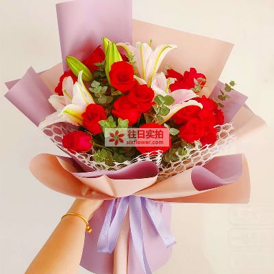 渭南18朵红玫瑰百合，真情相守一生